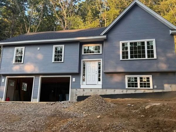 22 Rice Corner Rd., Brookfield, MA 01506