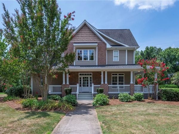 2000 Walnut Crossing Run, Yadkinville, NC 27055