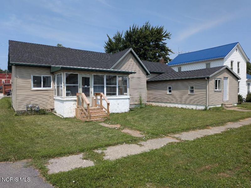 113 S Henry Street, Malinta, OH 43535 Main Photo