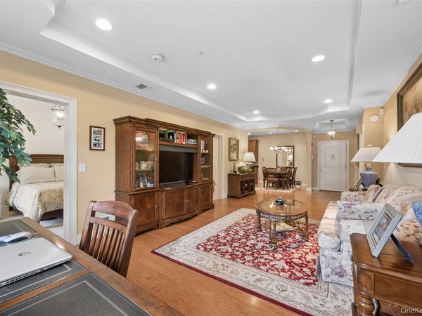 348 Trotting Lane, Westbury, NY 11590