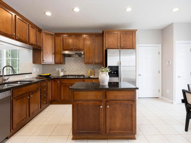 7043 Cunningham Drive , New Albany, OH 43054 Photo 9