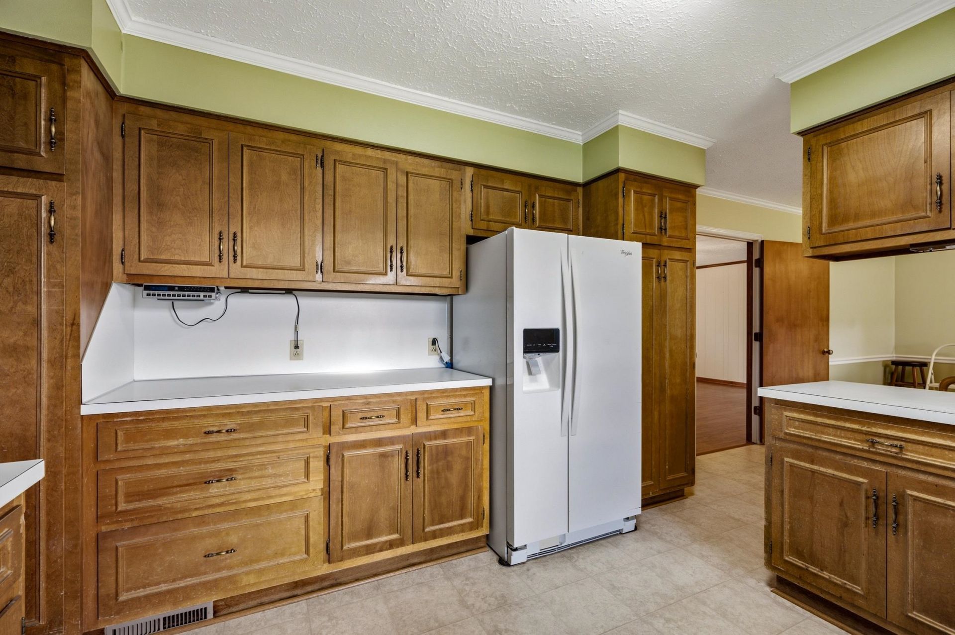 1007 Academy Dr. Photo 14