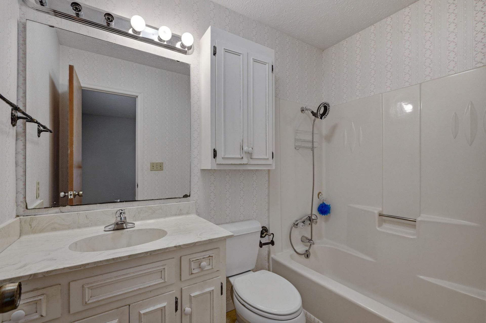 1007 Academy Dr. Photo 22