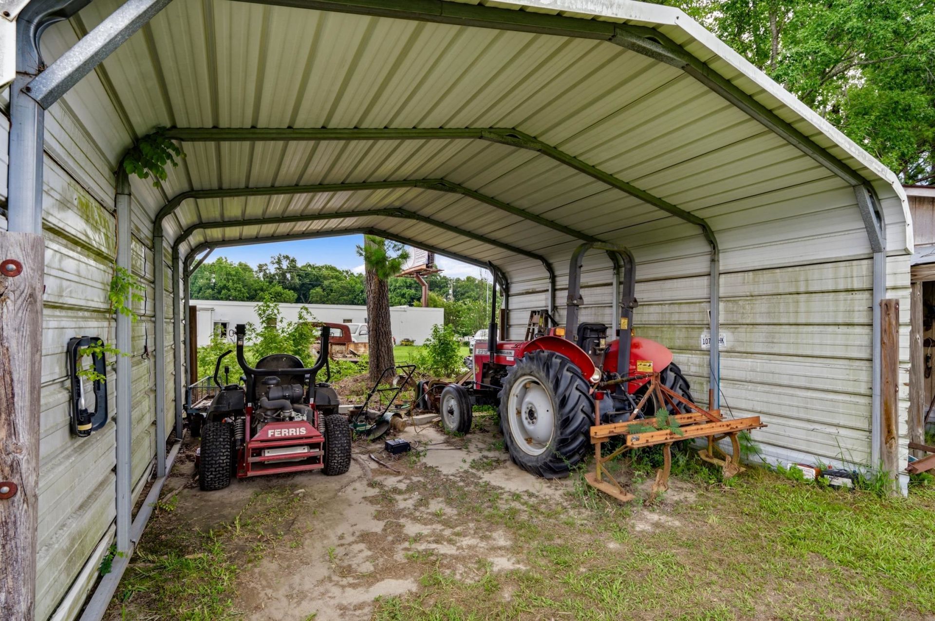 1007 Academy Dr. Photo 32