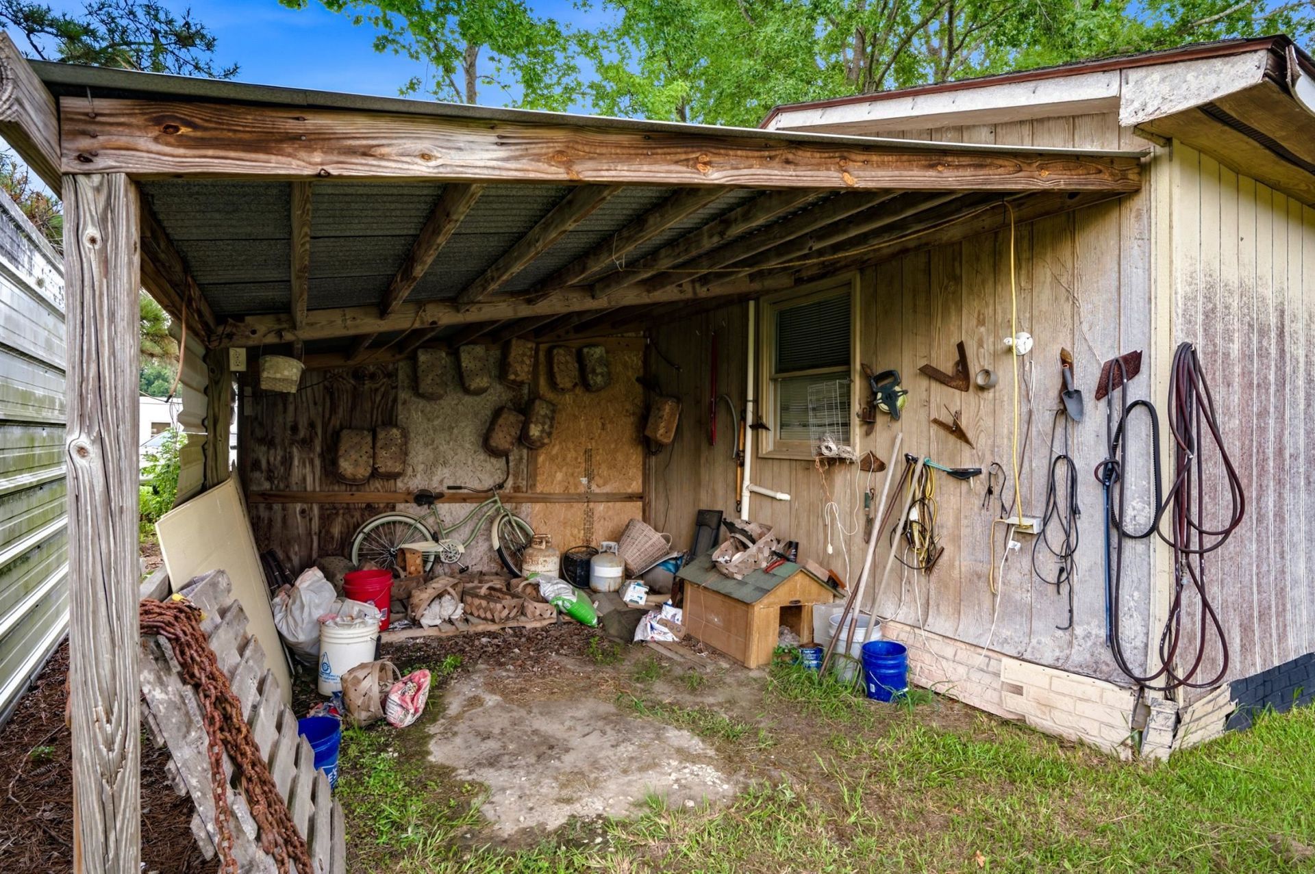 1007 Academy Dr. Photo 33