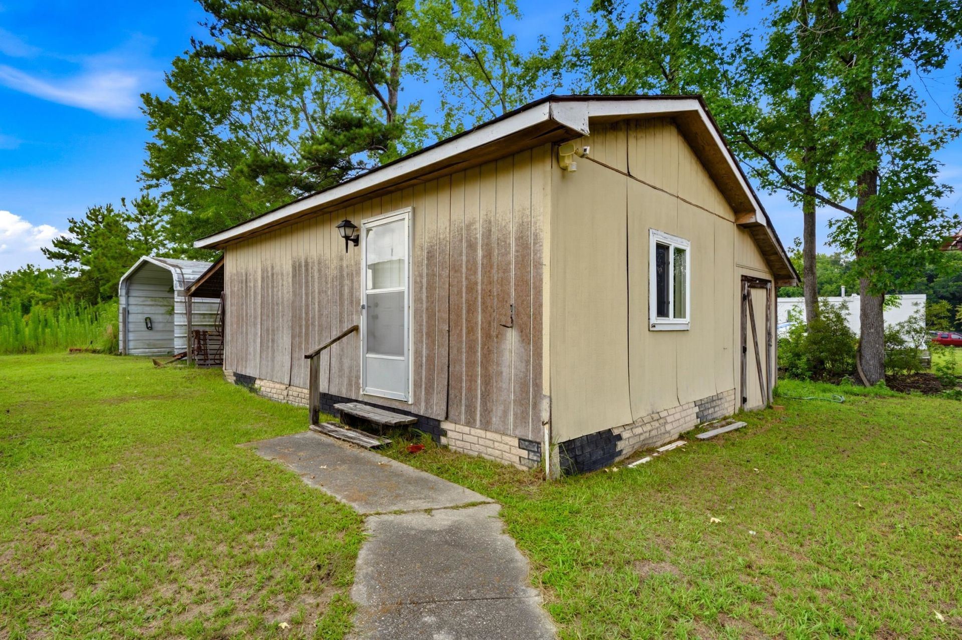 1007 Academy Dr. Photo 34