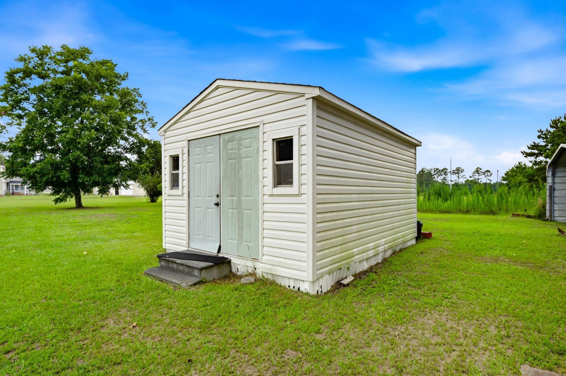 1007 Academy Dr. Photo 37