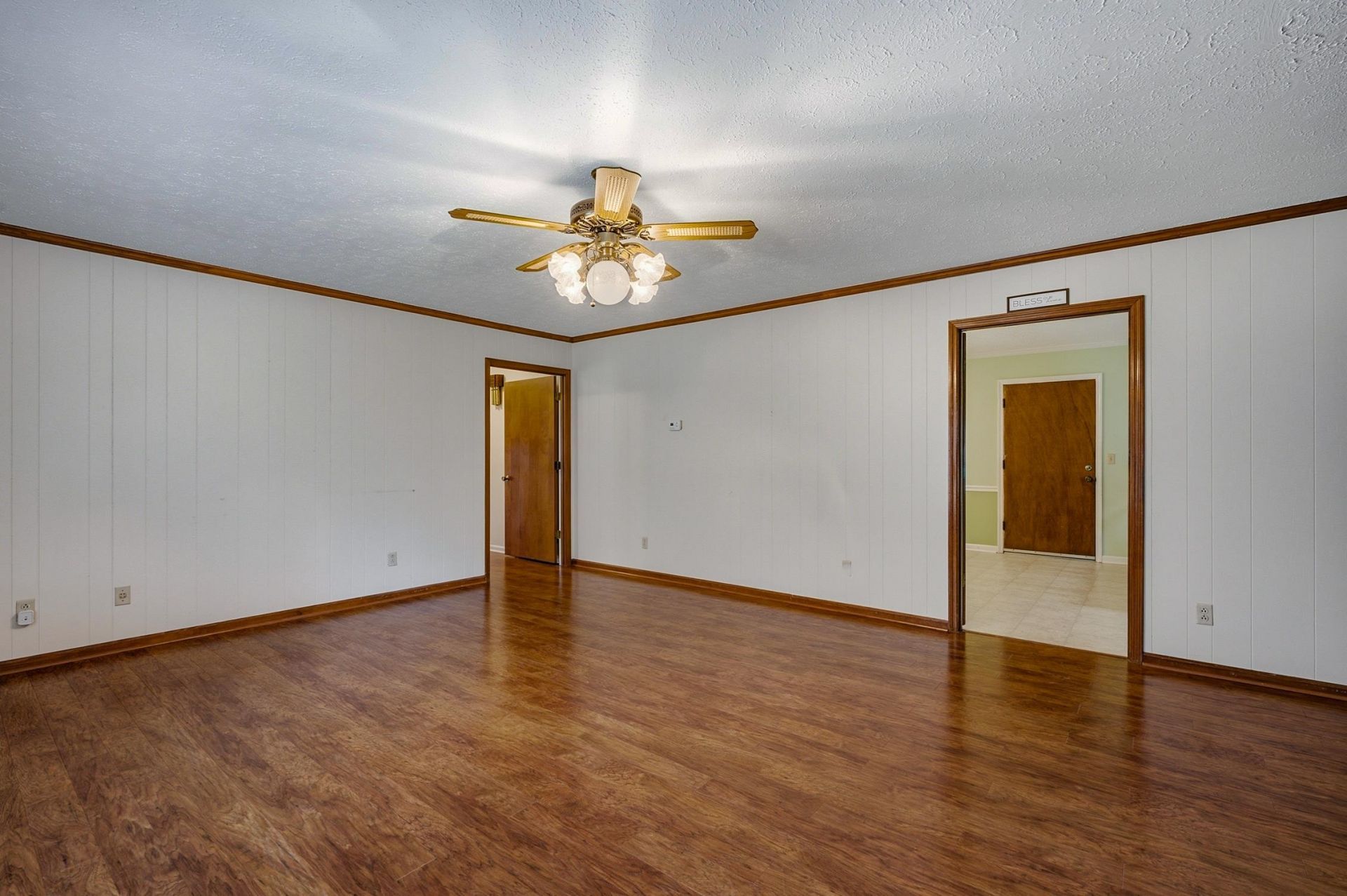 1007 Academy Dr. Photo 9