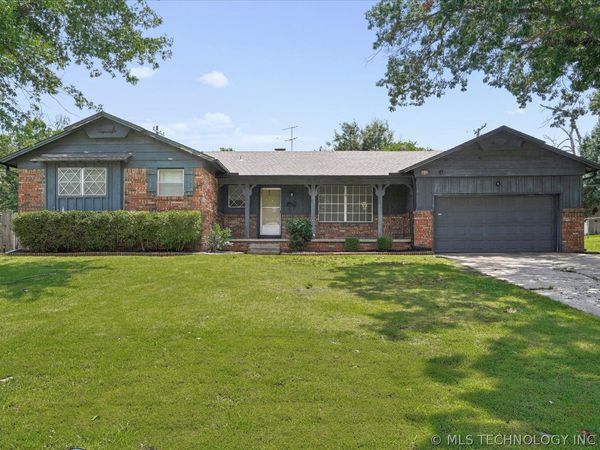 6830 E 58th Street , Tulsa, OK 74145