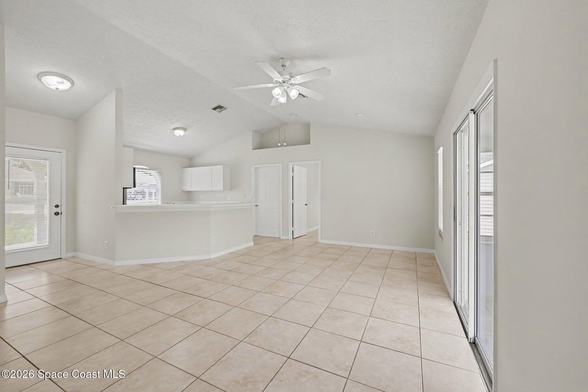 226 12th Street SW , Vero Beach, FL 32962 Photo