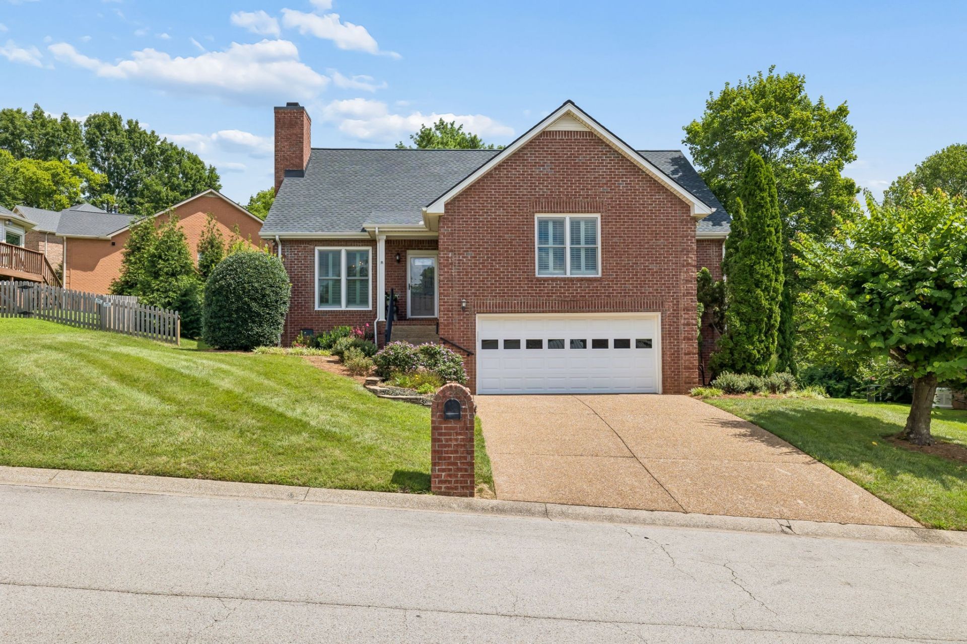 7216 Magnolia Hills Dr Nashville, TN 37221