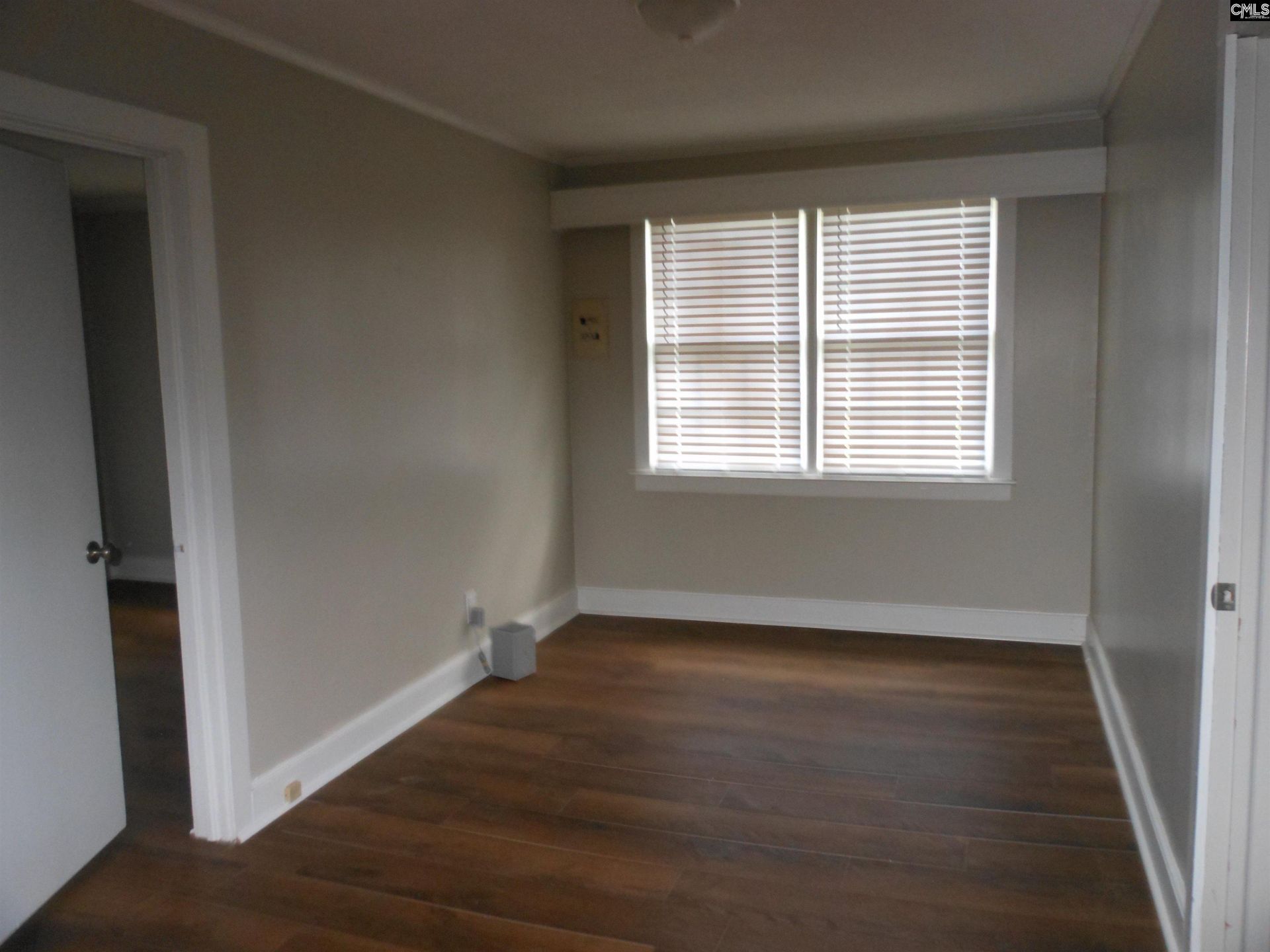 649 Laurel Road  Photo 11