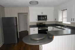 649 Laurel Road  photo 4