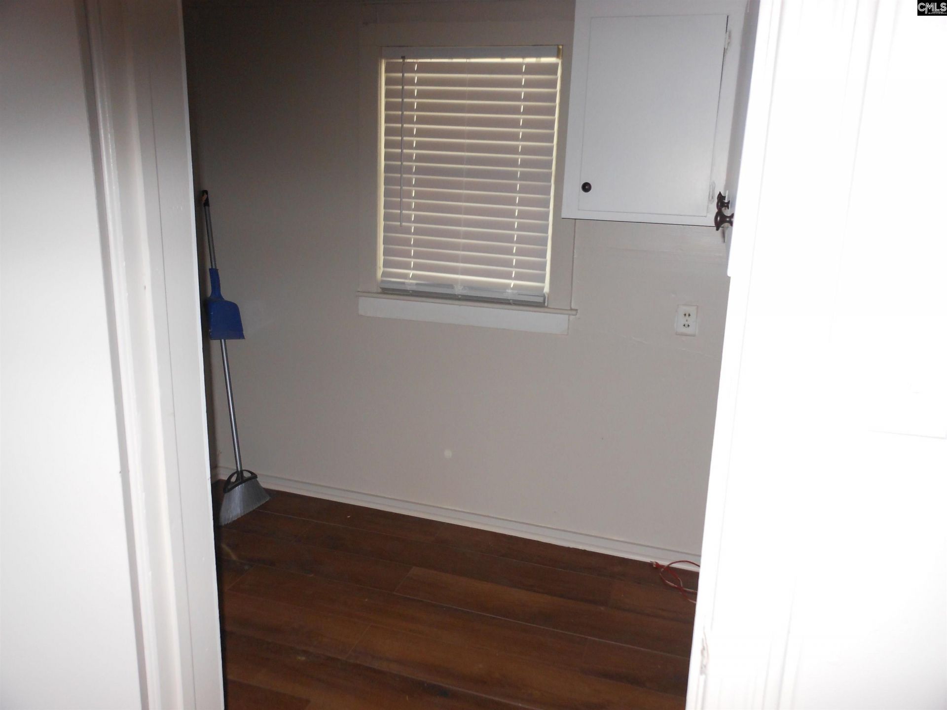 649 Laurel Road  Photo 6
