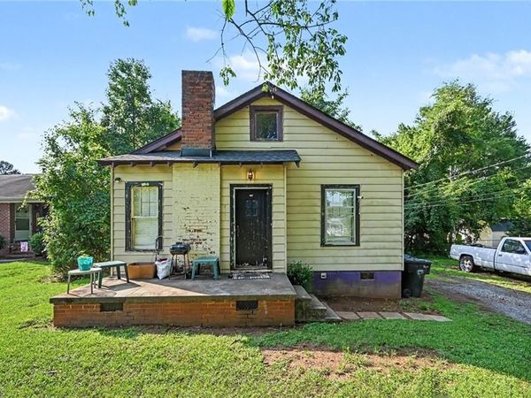 2312 Moran Street , Burlington, NC 27215