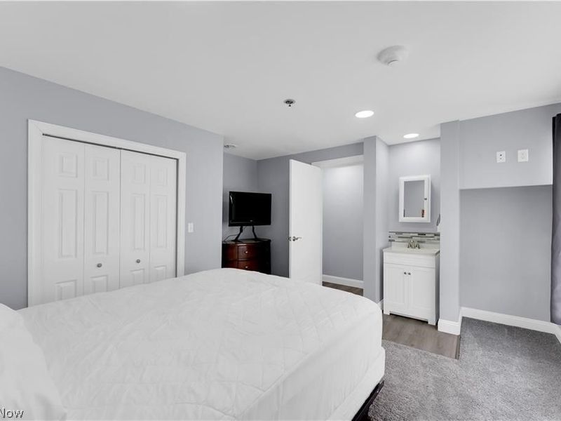 797 E Market Street, Unit 221, Akron, OH 44305 Photo 16