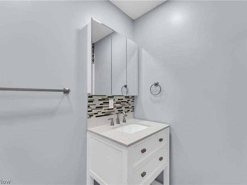 797 E Market Street, Unit 221, Akron, OH 44305 Photo 21