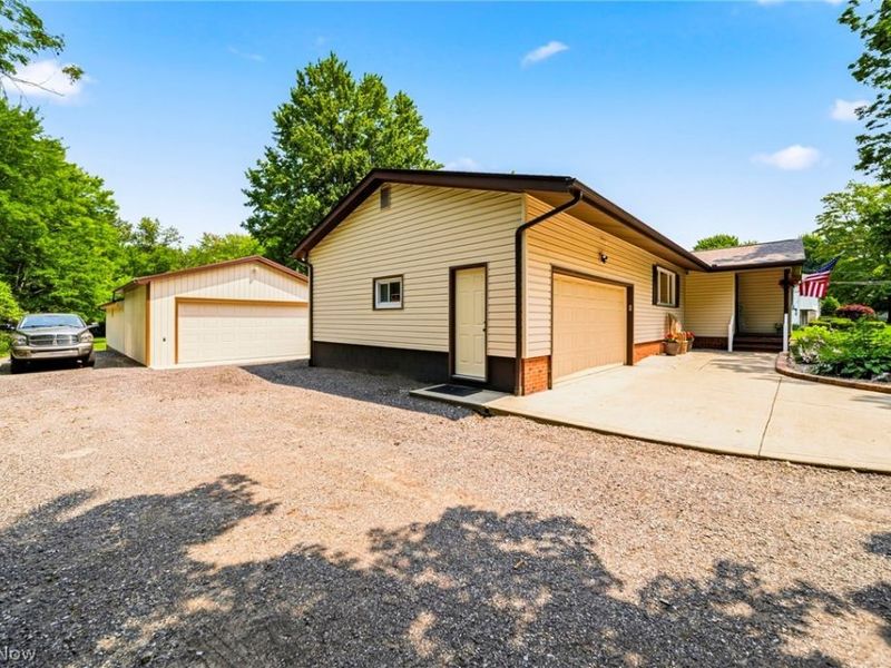 15850 Moseley Road, Madison, OH 44057 Photo 2