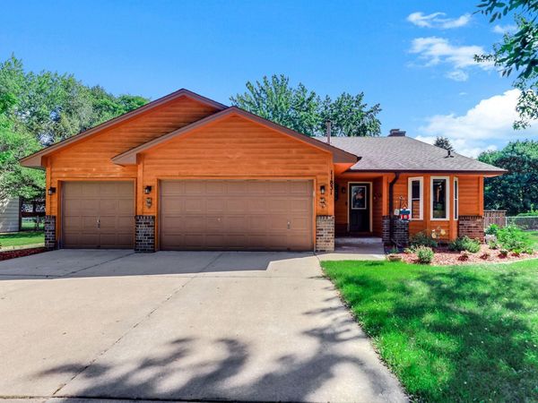 11831 Kerry Street NW, Coon Rapids, MN 55433