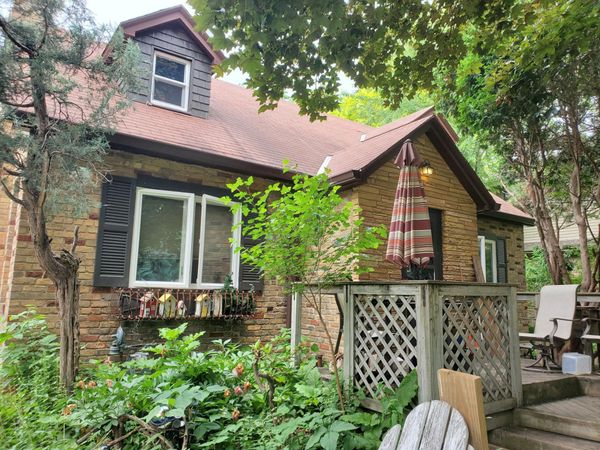 1907 Snelling Avenue N, Falcon Heights, MN 55113