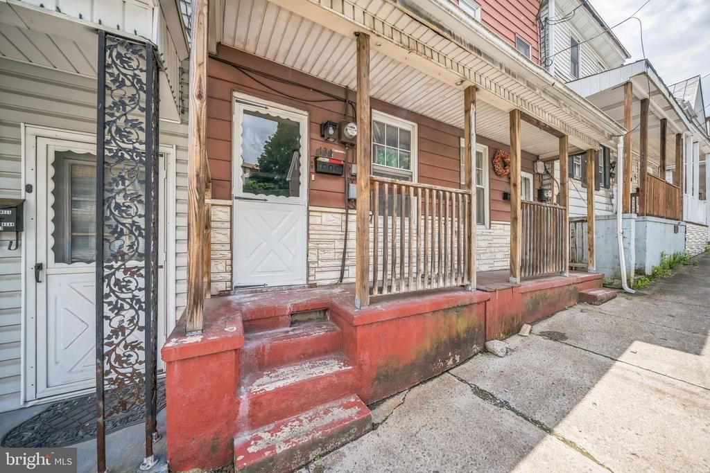 134 134 1/2 W Spruce Street , Tamaqua, PA 18252 Main Photo