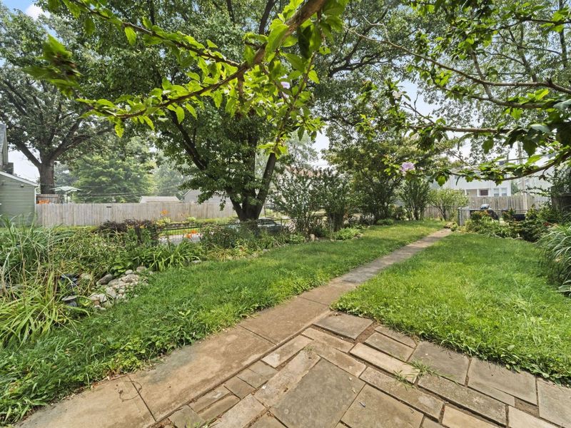 353 E Morrill Avenue, Columbus, OH 43207 Photo 36