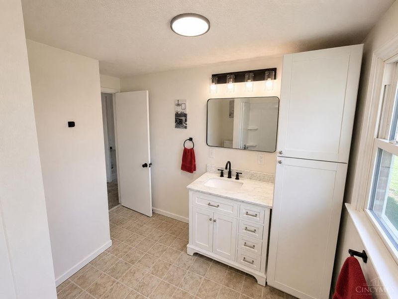 130 W Josie Avenue, Hillsboro, OH 45133 Photo 10