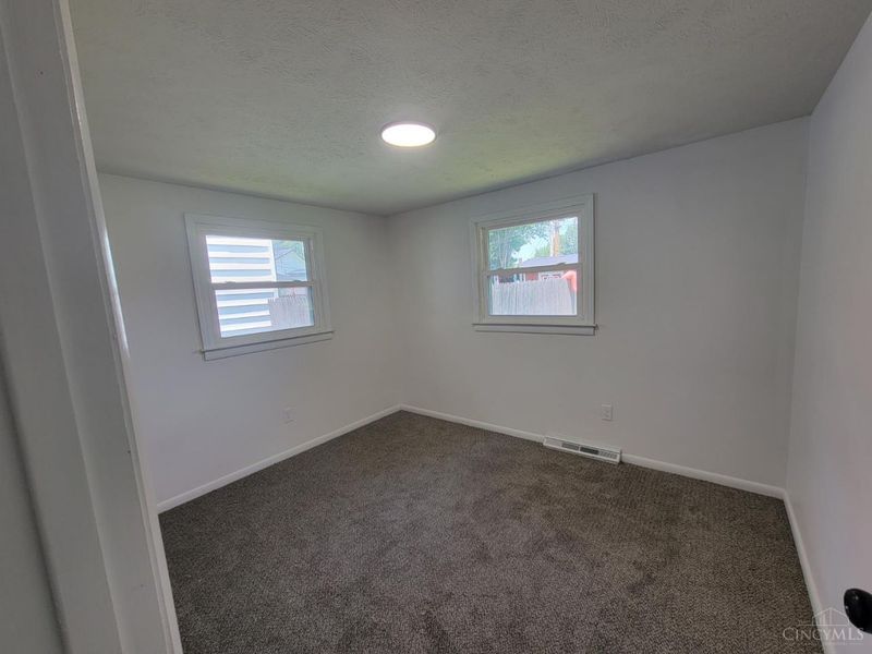 130 W Josie Avenue, Hillsboro, OH 45133 Photo 12