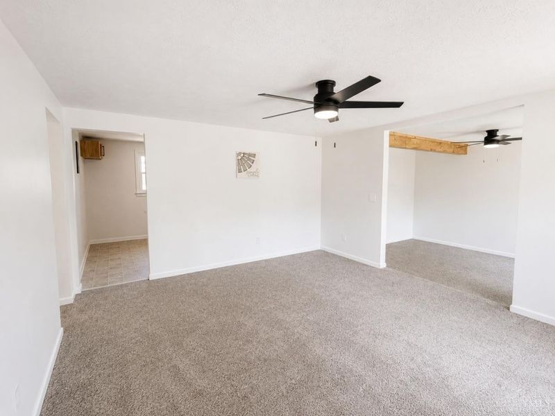 130 W Josie Avenue, Hillsboro, OH 45133 Photo 2