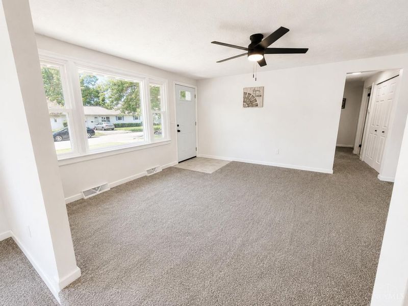 130 W Josie Avenue, Hillsboro, OH 45133 Photo 3