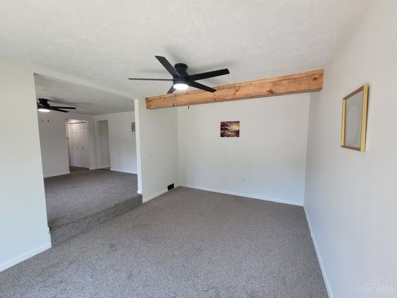 130 W Josie Avenue, Hillsboro, OH 45133 Photo 5