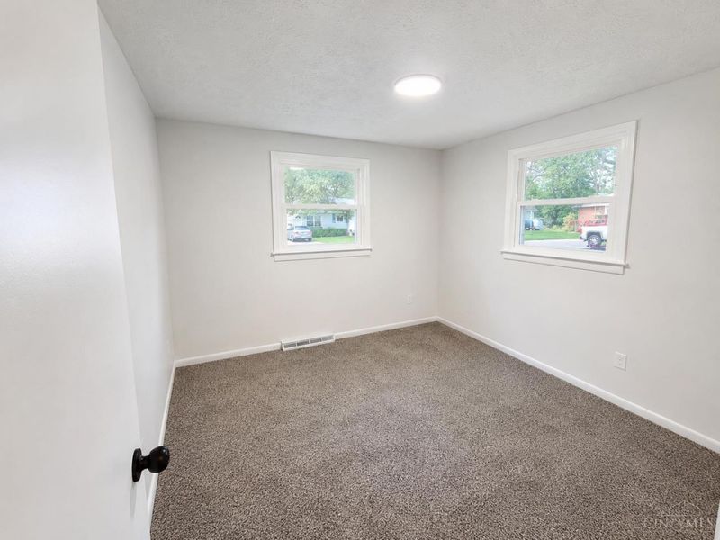 130 W Josie Avenue, Hillsboro, OH 45133 Photo 8