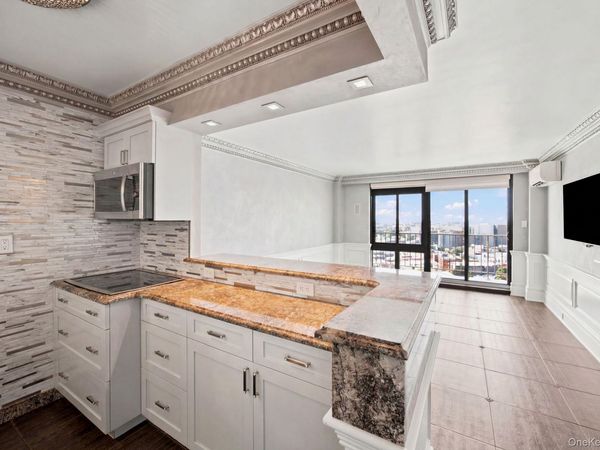 25-40 Shore Blvd , Astoria, NY 11102