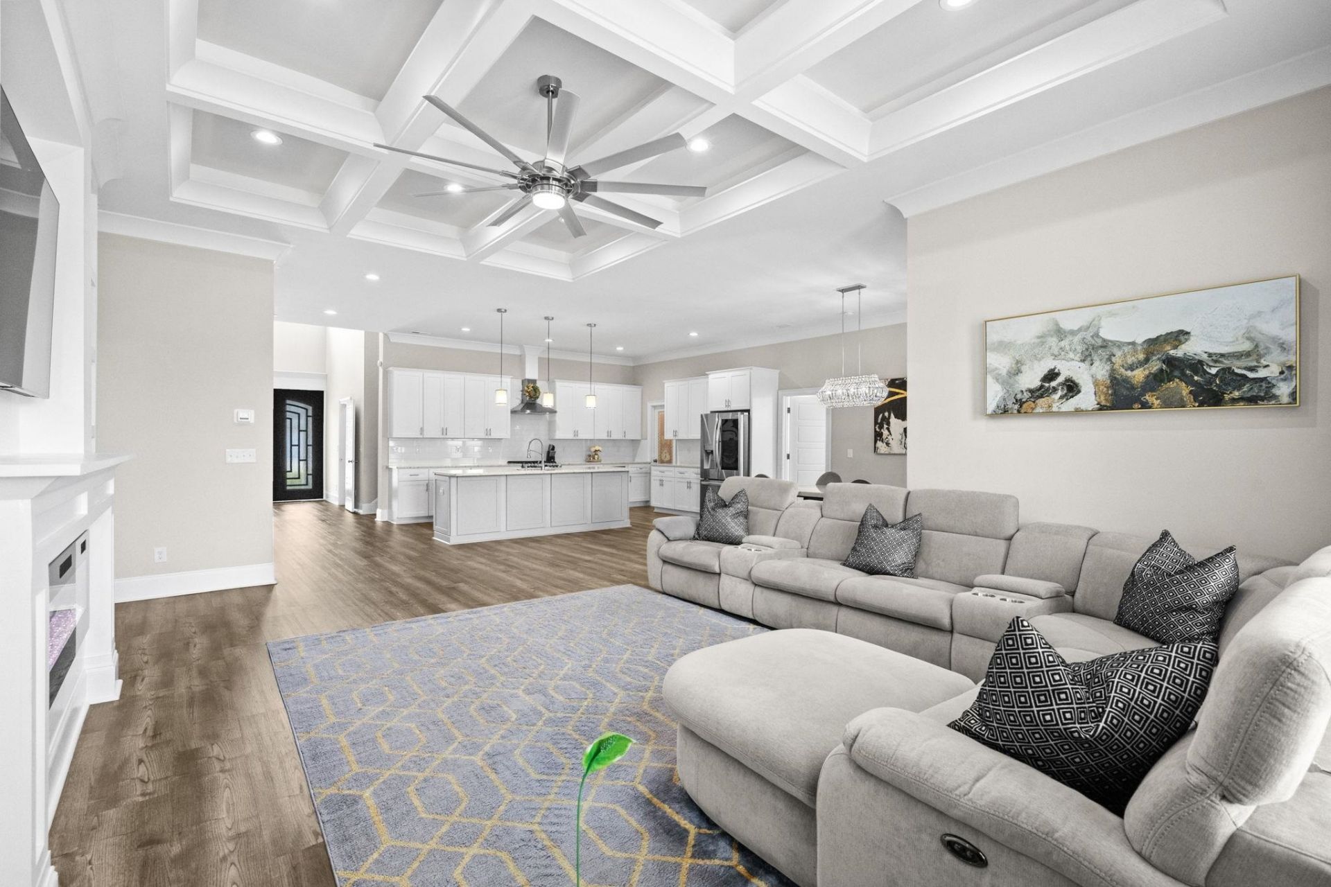 979 Henry James Dr. Photo 11