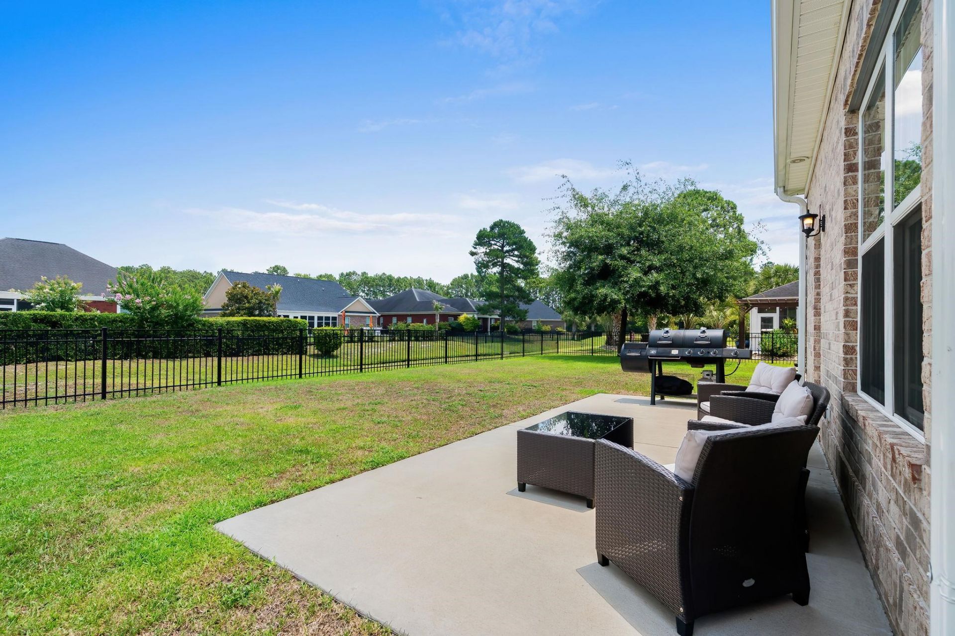 979 Henry James Dr. Photo 24