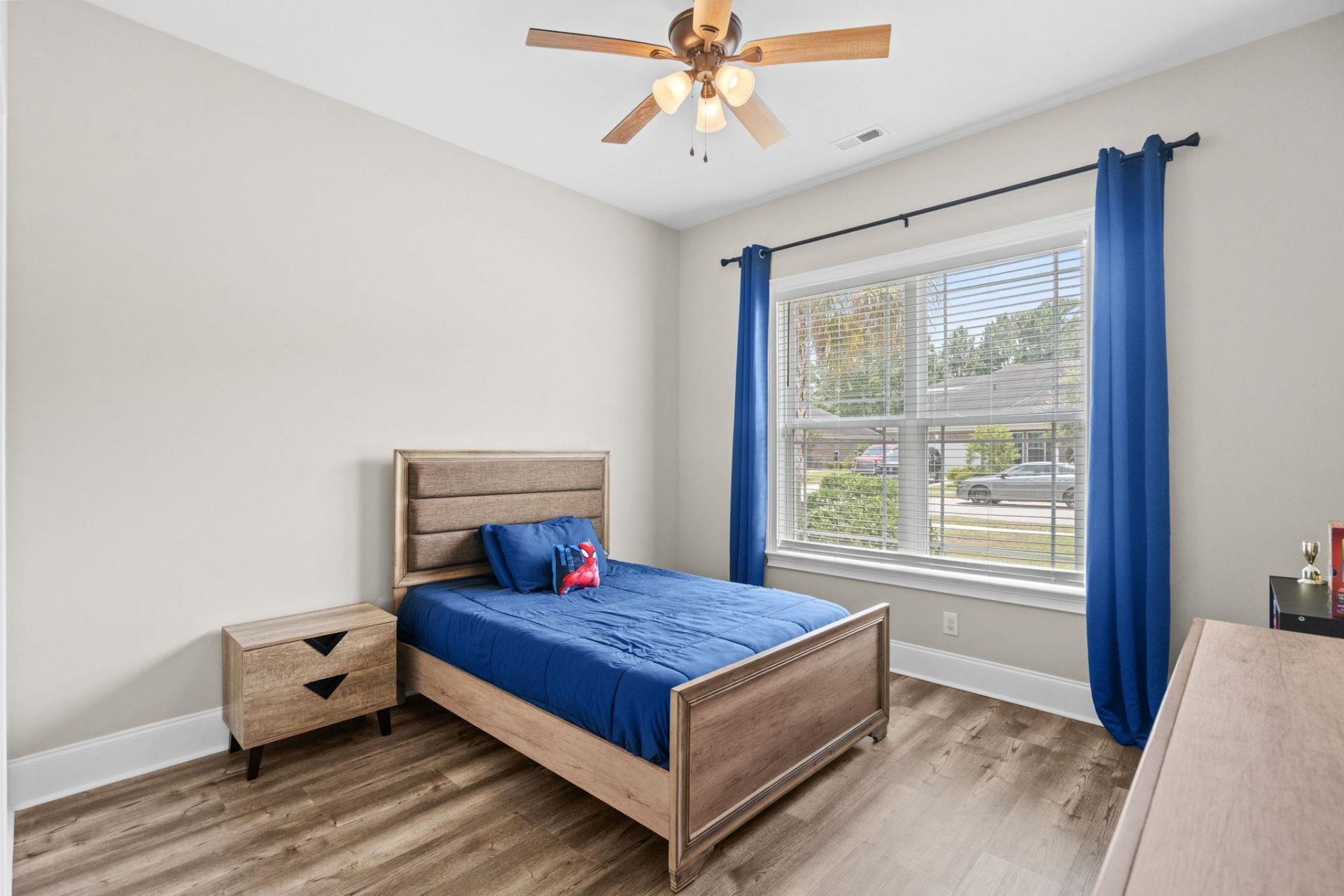 979 Henry James Dr. Photo 37
