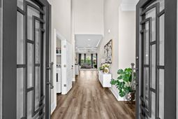 979 Henry James Dr. photo 4