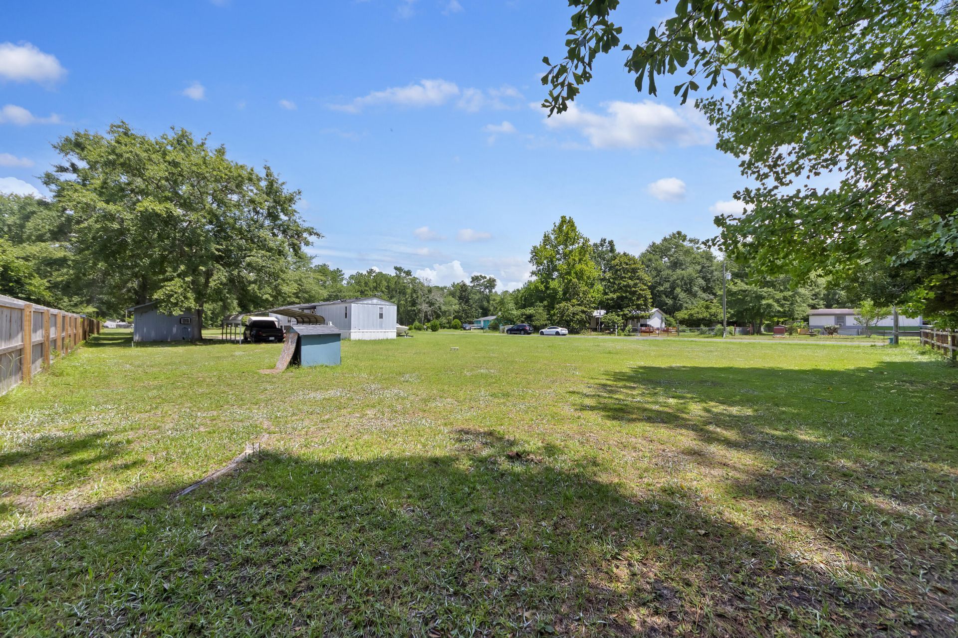 517 Helmet Lane Photo 10