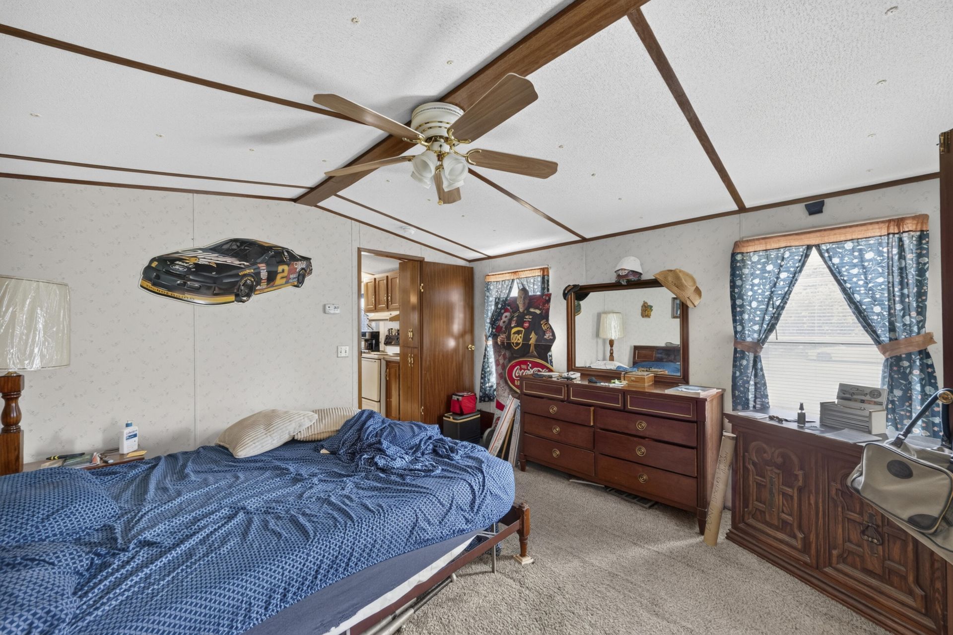 517 Helmet Lane Photo 23