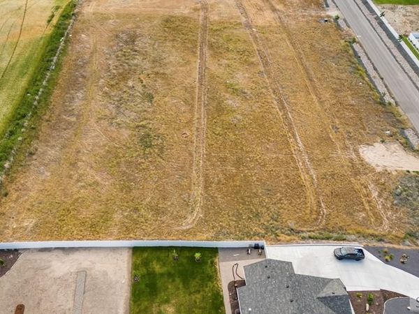 5561 Malheur River St, AMMON, ID 83406
