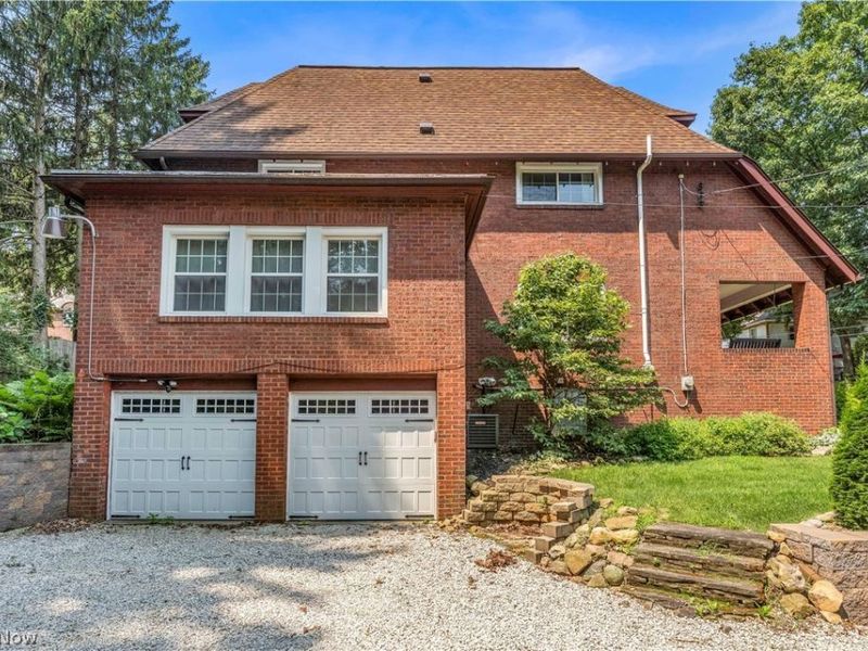 748 Evergreen Drive, Akron, OH 44303 Photo 8