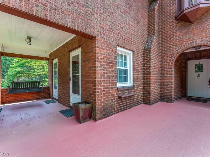 748 Evergreen Drive, Akron, OH 44303 Photo 9