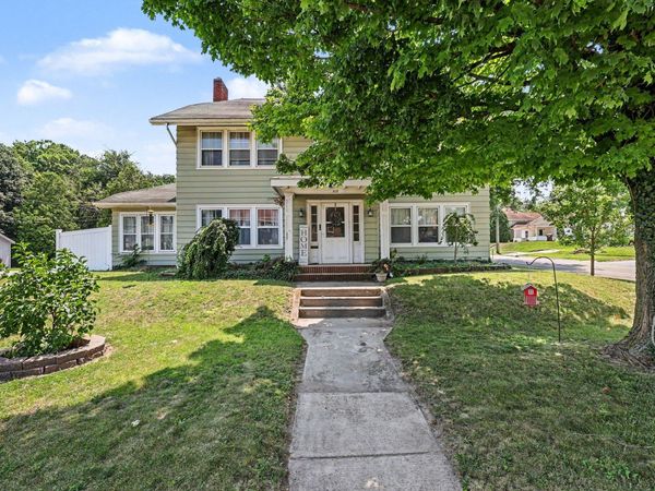 1115 W Michigan Avenue, Jackson, MI 49202
