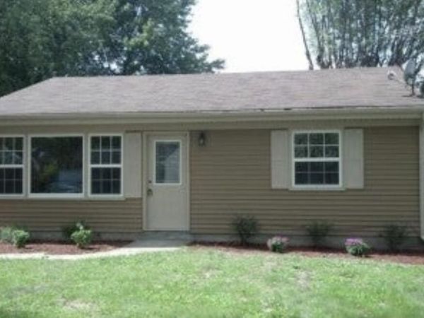 734 Imperial Road, Valparaiso, IN 46385