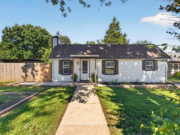 508 S Elm Street, Louisburg, KS 66053