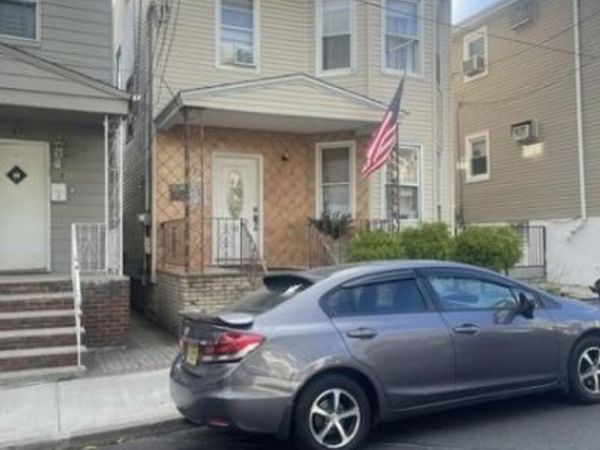 98 Devon Terrace, Kearny, NJ 07032