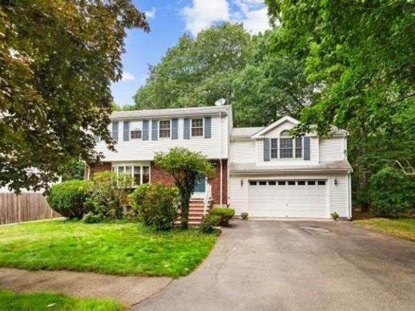 44 Quarry Lane, Milton, MA 02186