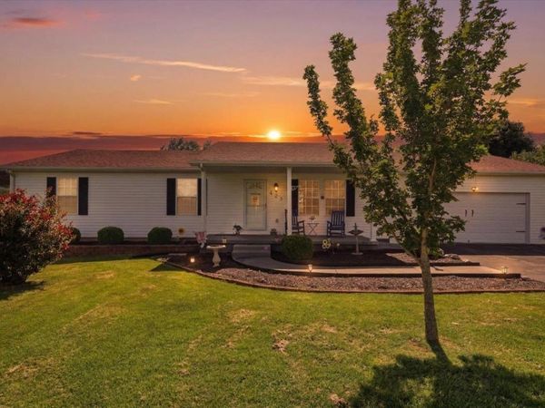 423 Memphis Junction Road , Bowling Green, KY 42101