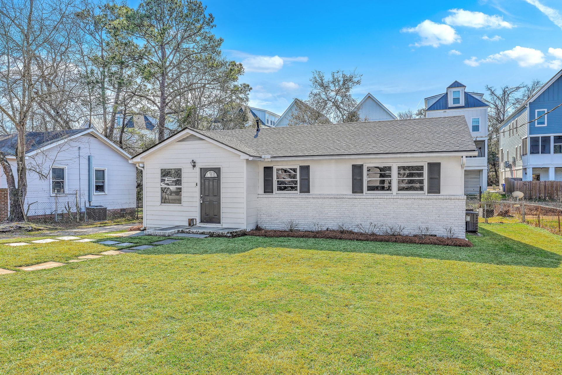1089 Buist Avenue Photo 4