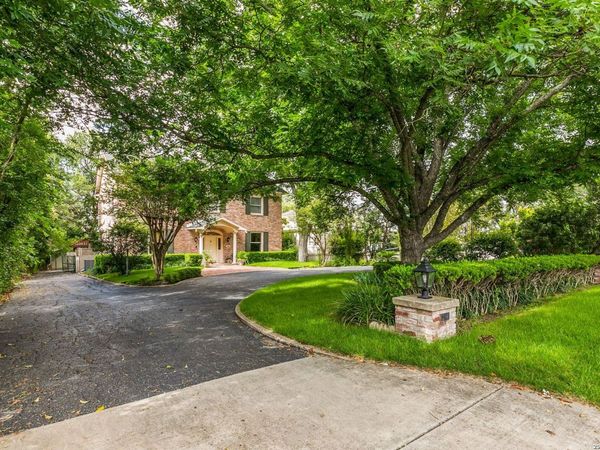 214 Terrell Rd, Terrell Hills, TX 78209